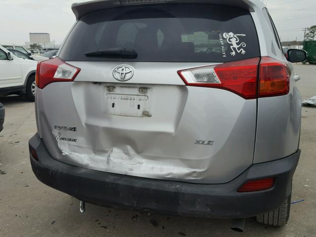 2T3WFREV3DW026210 - 2013 TOYOTA RAV4 XLE SILVER photo 9