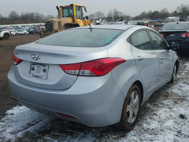 5NPDH4AE5DH227401 - 2013 HYUNDAI ELANTRA GL SILVER photo 4