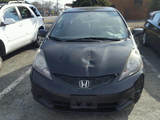 JHMGE8H27AC016649 - 2010 HONDA FIT BLACK photo 9