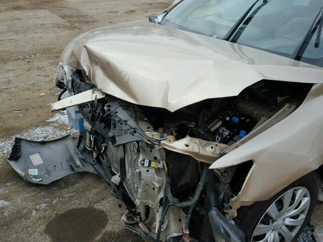 5YFBU4EE4CP060074 - 2012 TOYOTA COROLLA BA GOLD photo 7