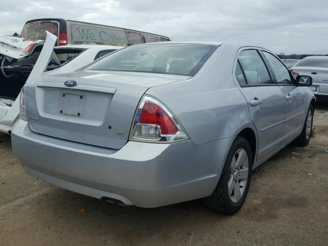 3FAHP07Z76R230510 - 2006 FORD FUSION SE SILVER photo 4