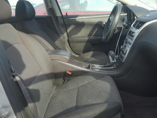 1G1ZC5EB1AF279651 - 2010 CHEVROLET MALIBU 1LT 银色 照片 5