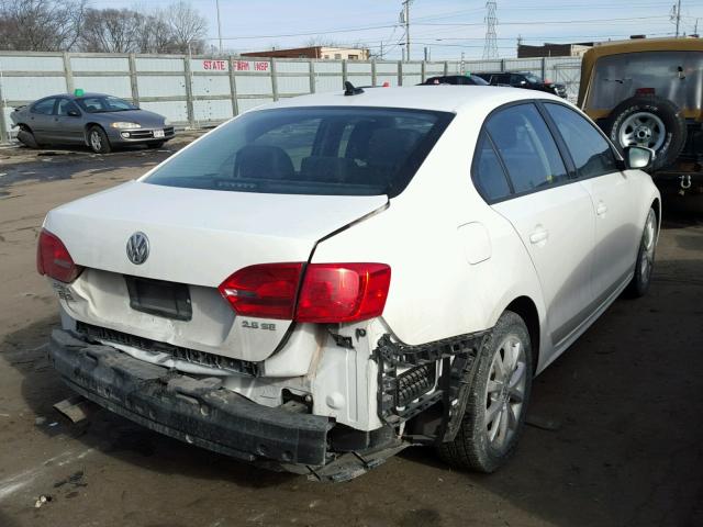 3VWDX7AJ0BM013499 - 2011 VOLKSWAGEN JETTA SE WHITE photo 4