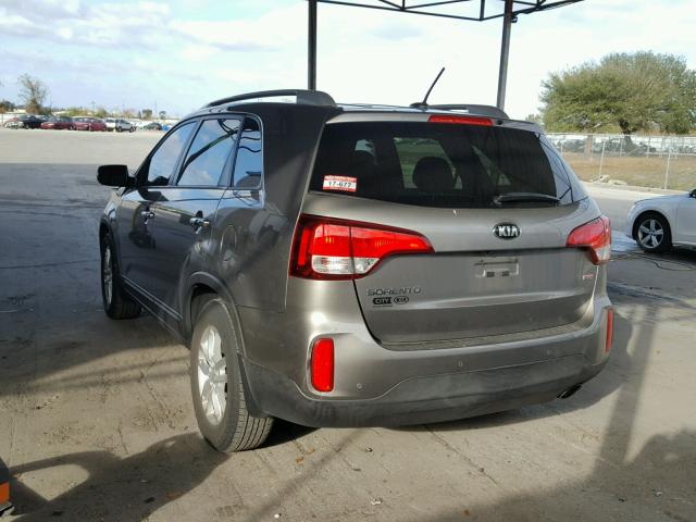 5XYKT3A68FG602507 - 2015 KIA SORENTO LX GRAY photo 3