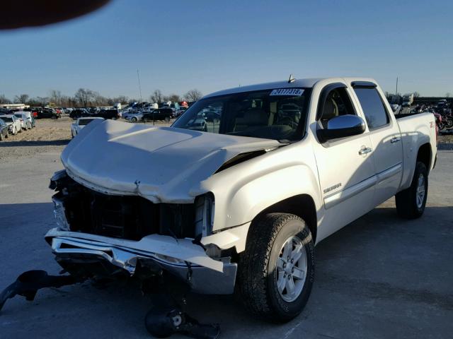 3GTP2VE36BG244145 - 2011 GMC SIERRA K15 WHITE photo 2