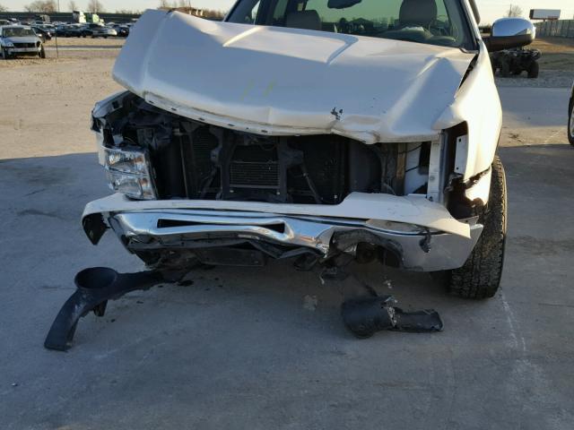 3GTP2VE36BG244145 - 2011 GMC SIERRA K15 WHITE photo 9