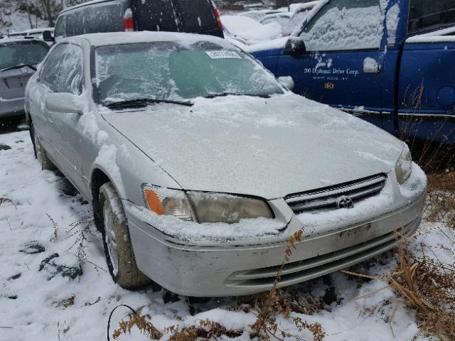 JT2BG28K910561264 - 2001 TOYOTA CAMRY LE GRAY photo 1