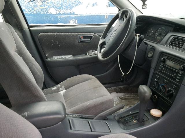 JT2BG28K910561264 - 2001 TOYOTA CAMRY LE GRAY photo 5