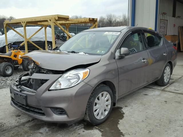 3N1CN7AP2EK466325 - 2014 NISSAN VERSA S GRAY photo 2