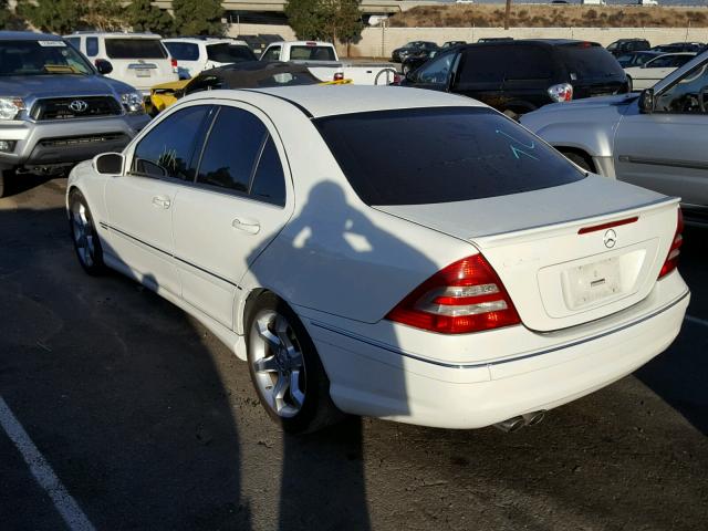 WDBRF52H07F849945 - 2007 MERCEDES-BENZ C 230 WHITE photo 3