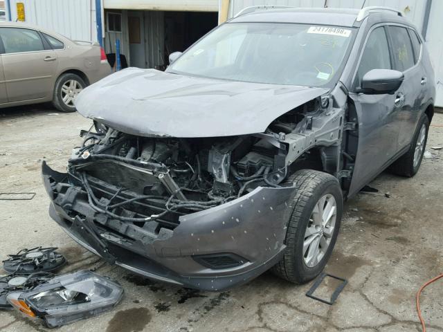 KNMAT2MV6GP667055 - 2016 NISSAN ROGUE S GRAY photo 2