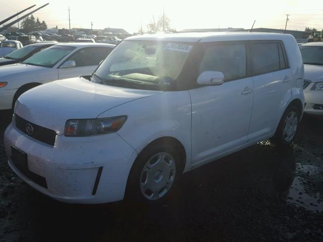 JTLKE50E481006249 - 2008 SCION XB WHITE photo 2