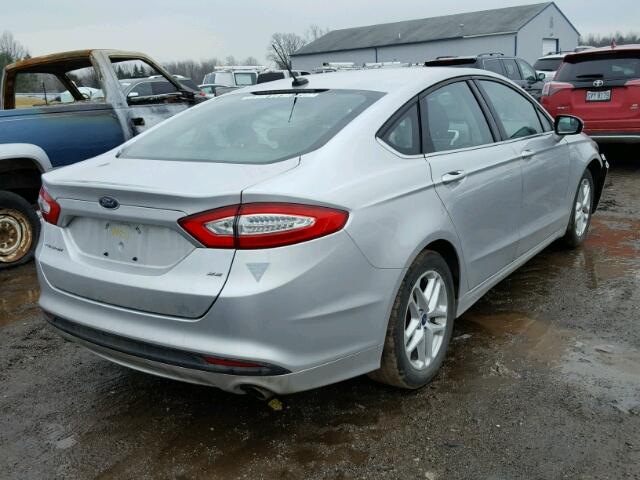 3FA6P0H75ER140906 - 2014 FORD FUSION SE SILVER photo 4