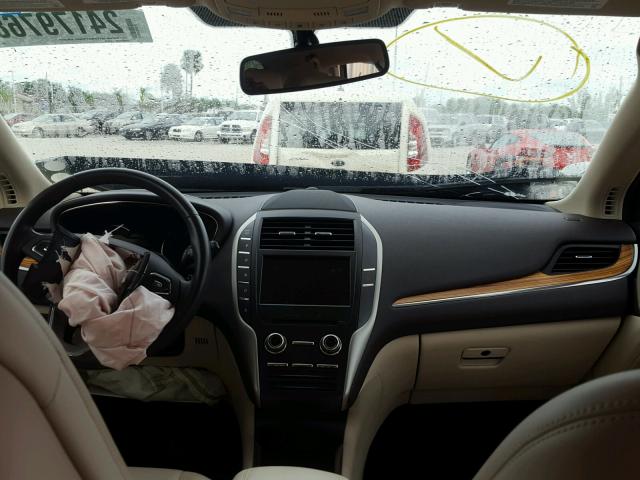 5LMCJ2C90GUJ30324 - 2016 LINCOLN MKC SELECT ლურჯი ფოტო 9