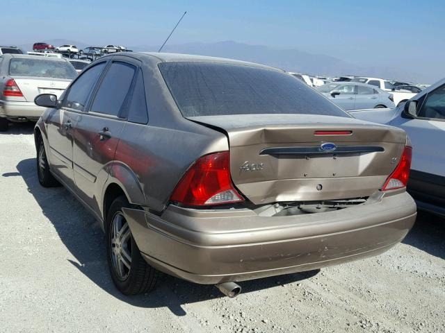 1FAFP34Z03W314352 - 2003 FORD FOCUS SE C GOLD photo 3