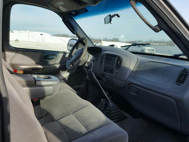 2FTRF18242CA53782 - 2002 FORD F150 Մոխրագույն լուսանկար 5