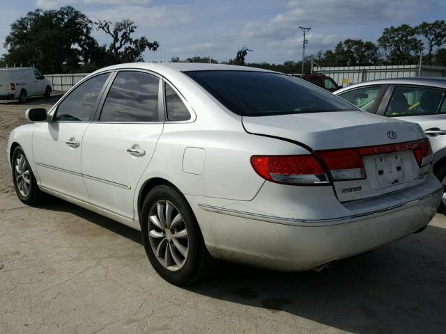 KMHFC46F76A081520 - 2006 HYUNDAI AZERA SE WHITE photo 3