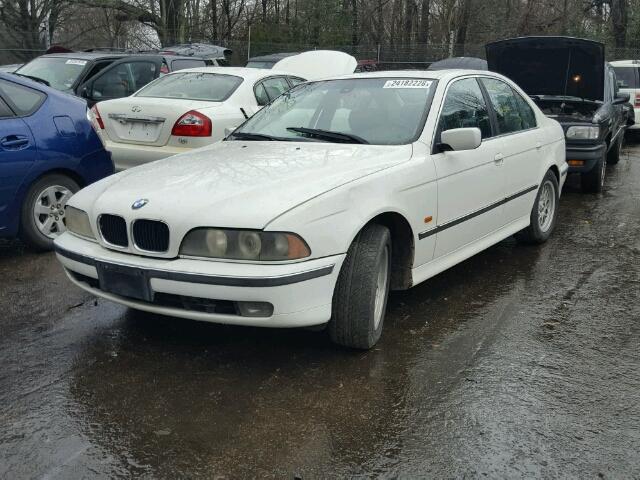 WBADM6340YGU13334 - 2000 BMW 528 I AUTO WHITE photo 2