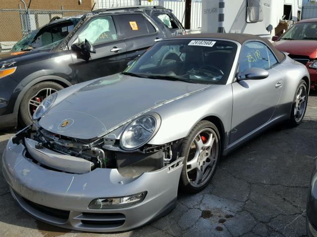 WP0CB29987S775634 - 2007 PORSCHE 911 CARRER SILVER photo 2