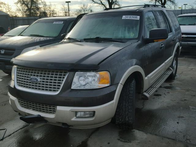 1FMFU185X5LA24568 - 2005 FORD EXPEDITION BROWN photo 2