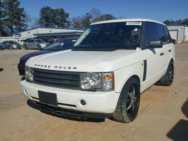 SALME11414A158107 - 2004 LAND ROVER RANGE ROVE WHITE photo 2