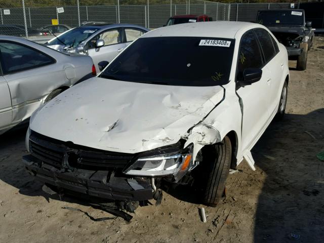 3VW1K7AJ6DM286385 - 2013 VOLKSWAGEN JETTA BASE WHITE photo 2