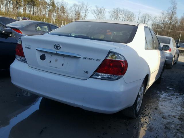 4T1BF30KX5U614981 - 2005 TOYOTA CAMRY LE WHITE photo 4