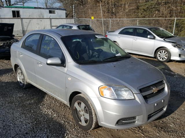 KL1TD56628B141864 - 2008 CHEVROLET AVEO BASE SILVER photo 1