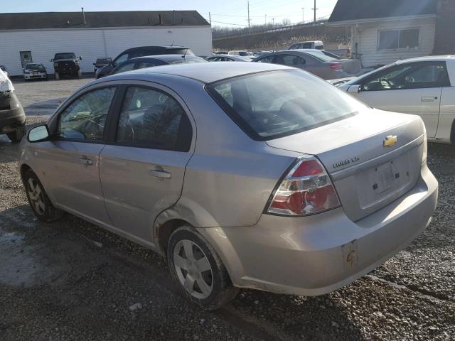 KL1TD56628B141864 - 2008 CHEVROLET AVEO BASE SILVER photo 3