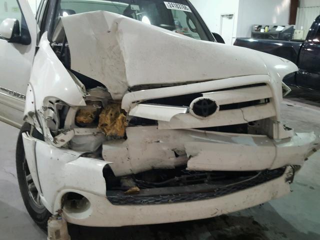 5TBDT481X6S533615 - 2006 TOYOTA TUNDRA DOU WHITE photo 9