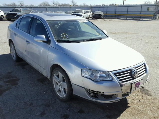 WVWAK73C38E008704 - 2008 VOLKSWAGEN PASSAT KOM SILVER photo 1