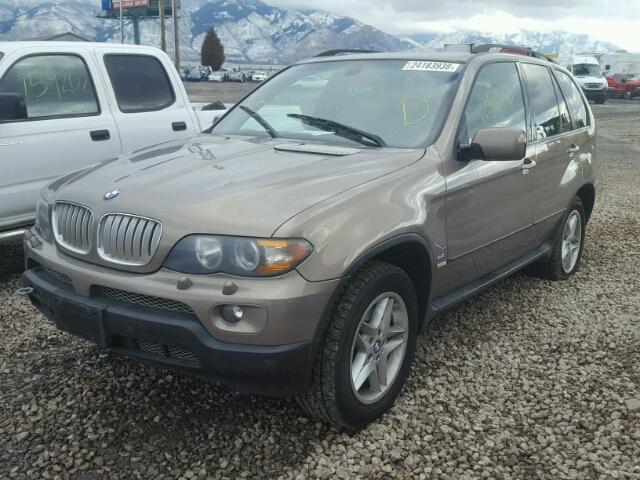 5UXFB53524LV07705 - 2004 BMW X5 4.4I GOLD photo 2