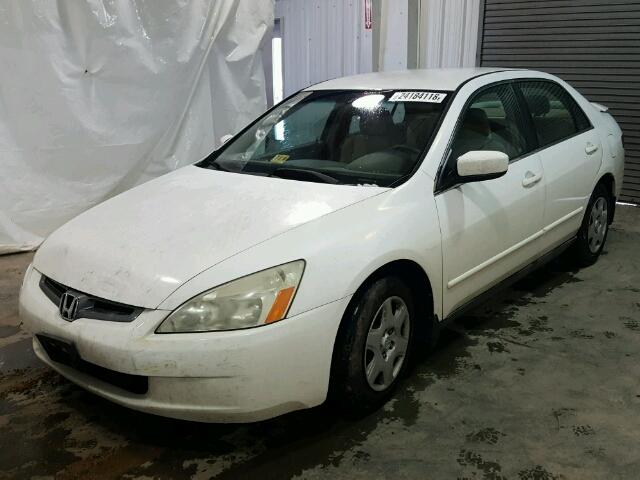 1HGCM56435A196981 - 2005 HONDA ACCORD LX WHITE photo 2