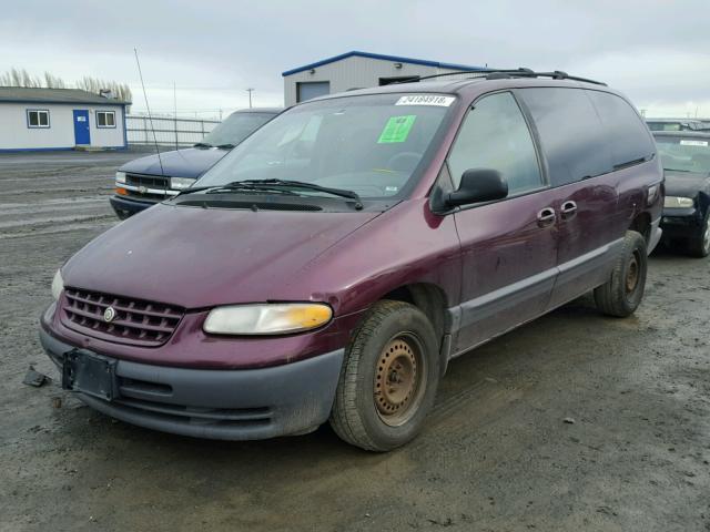 2C4GJ44G4YR809948 - 2000 CHRYSLER GRAND VOYA MAROON photo 2