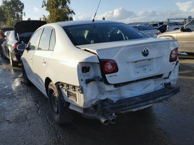 3VWJZ71K98M121599 - 2008 VOLKSWAGEN JETTA S WHITE photo 3