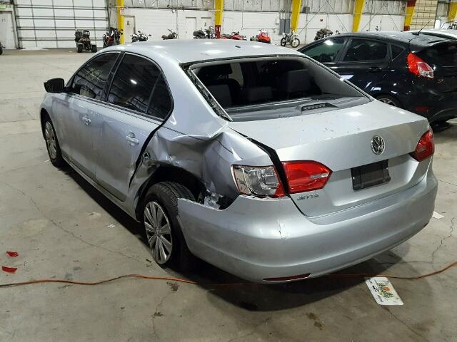 3VW2K7AJ2DM309763 - 2013 VOLKSWAGEN JETTA BASE 银色 照片 3
