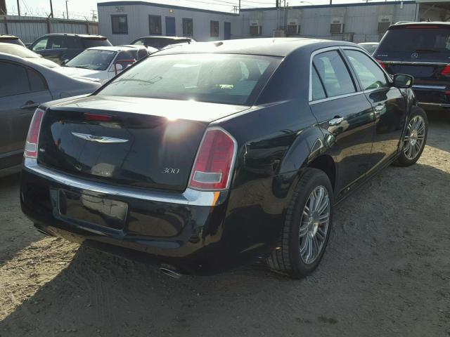 2C3CCARG4EH355898 - 2014 CHRYSLER 300 BLACK photo 4