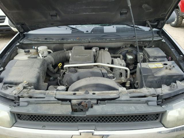 1GNDT13S352315504 - 2005 CHEVROLET TRAILBLAZE GRAY photo 7