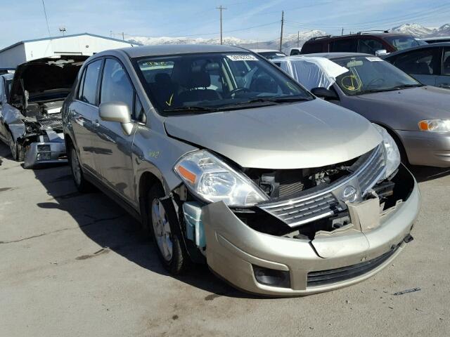 3N1BC11E89L370017 - 2009 NISSAN VERSA S TAN photo 1