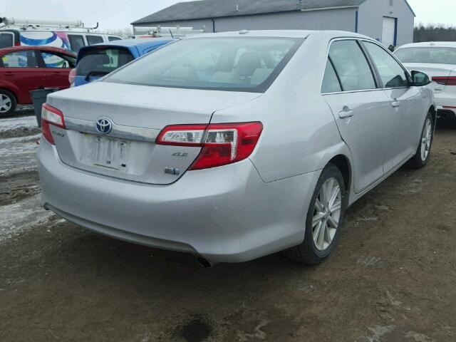 4T1BD1FK6CU027689 - 2012 TOYOTA CAMRY HYBR SILVER photo 4