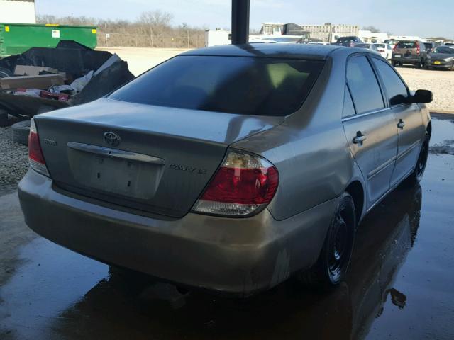 4T1BE32K85U503992 - 2005 TOYOTA CAMRY LE SILVER photo 4