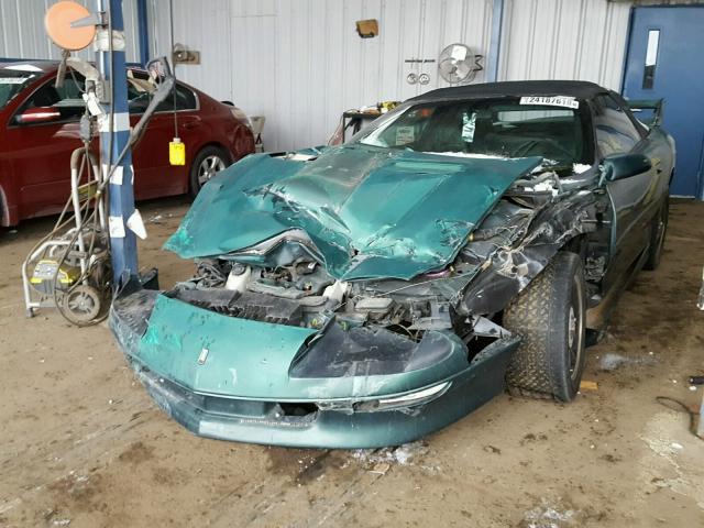 2G1FP32P6S2162551 - 1995 CHEVROLET CAMARO Z28 GREEN photo 2