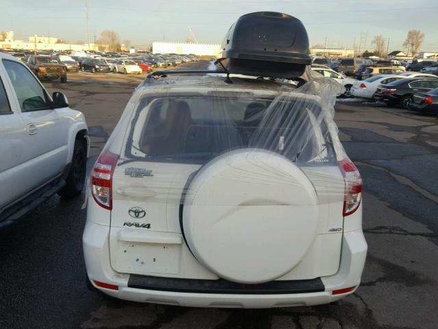 2T3BF4DV1CW259701 - 2012 TOYOTA RAV4 WHITE photo 9