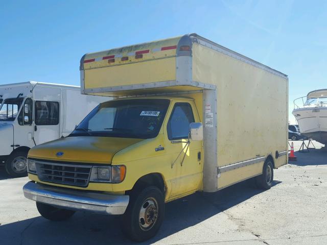 1FDKE37G8RHA57958 - 1994 FORD ECONOLINE YELLOW photo 2