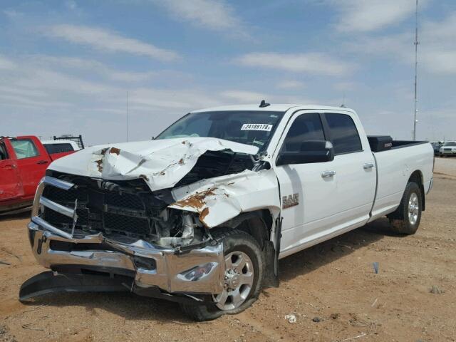 3C6UR4JJ8GG319519 - 2016 RAM 2500 SLT WHITE photo 2