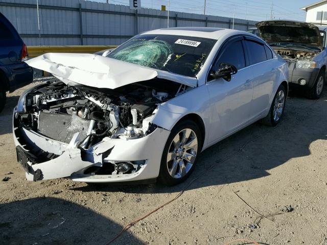 2G4GK5EX4G9135697 - 2016 BUICK REGAL WHITE photo 2