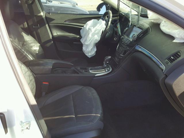 2G4GK5EX4G9135697 - 2016 BUICK REGAL WHITE photo 5