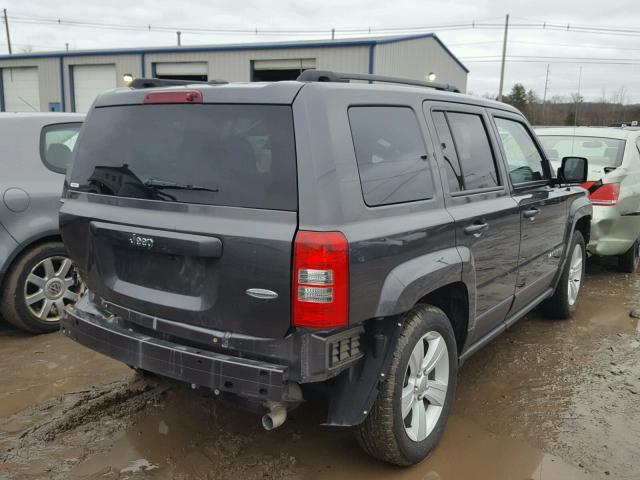 1C4NJPFA2HD148618 - 2017 JEEP PATRIOT LA GRAY photo 4