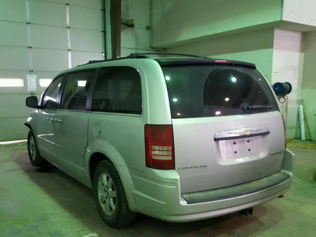 2A4RR5D11AR289095 - 2010 CHRYSLER TOWN & COU SILVER photo 3