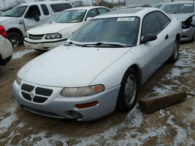 4C3AU52N9TE322337 - 1996 CHRYSLER SEBRING LX WHITE photo 2